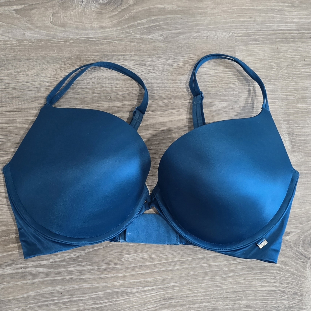 Victoria's Secret Blue T-Shirt Bra with Molded Cups